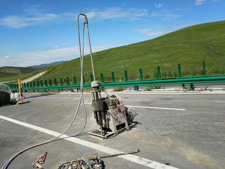 乌当公路地基基础注浆加固